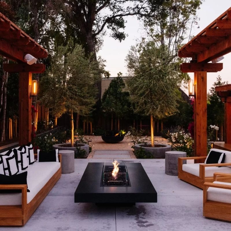 Gin 90 Imgs (7) outdoor table with fire pit