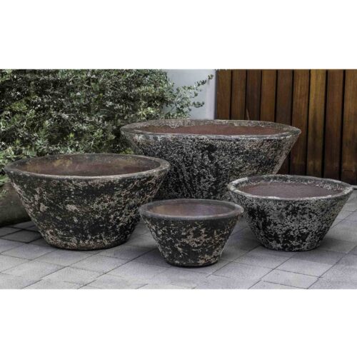 Brasilia Planters (terracotta In Aegean Finish)