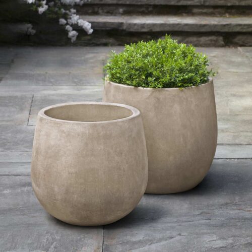 Montrose Planters Material: Poured Glass Fiber Reinforced Concrete Finish: Brown