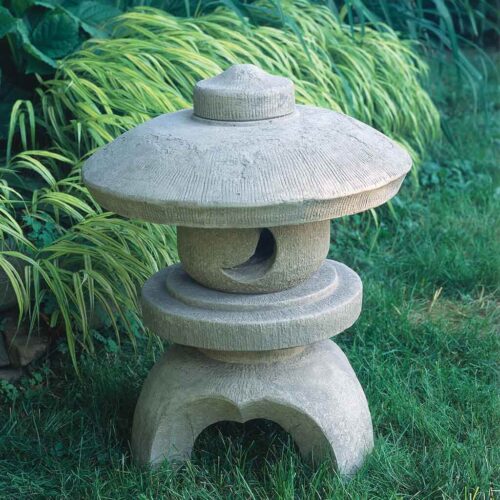 Morris Round Pagoda (cast Stone In Verde)